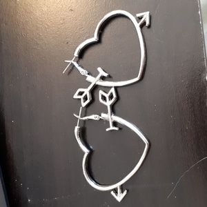 LAST DAY FREE WITH BUNDDLE  Silver Heart Earrings